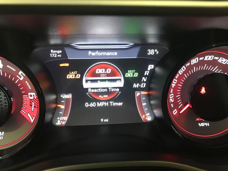 Панель приборов Dodge Challenger SRT Demon (LC) 2018 года  (фото 70 из 162)